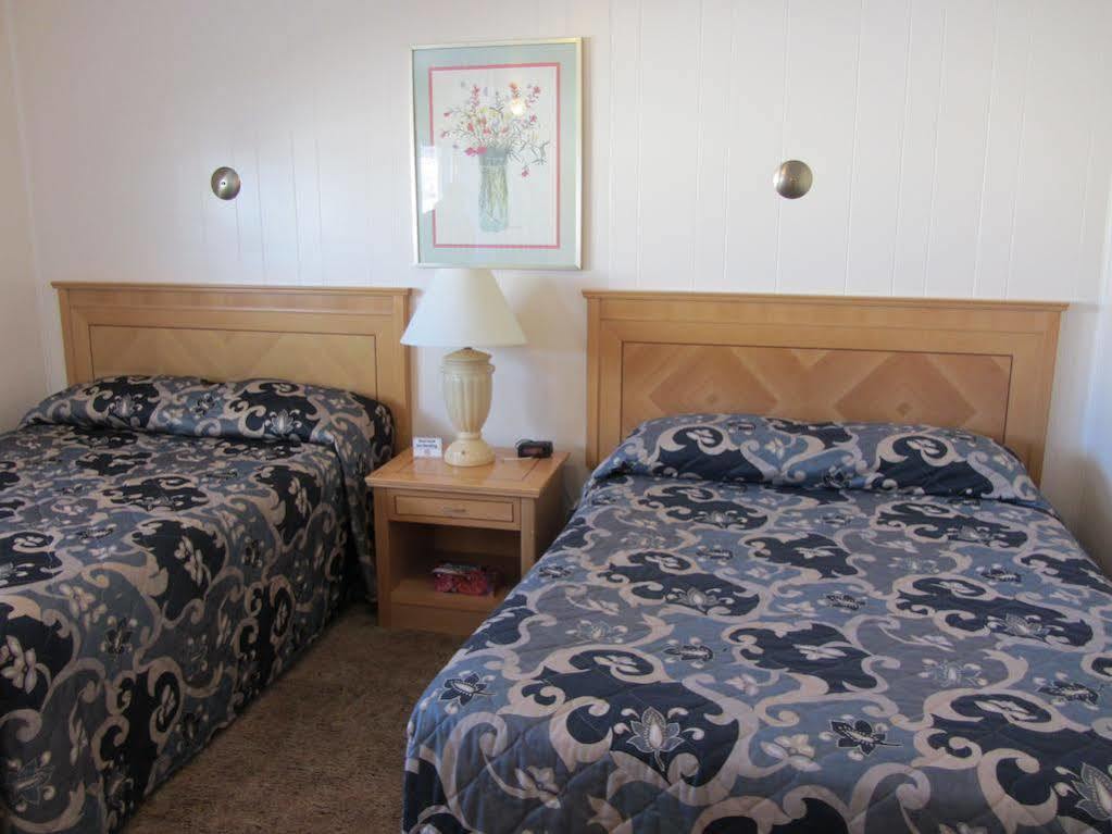 The Maplewood Motel Port Elgin Exterior photo